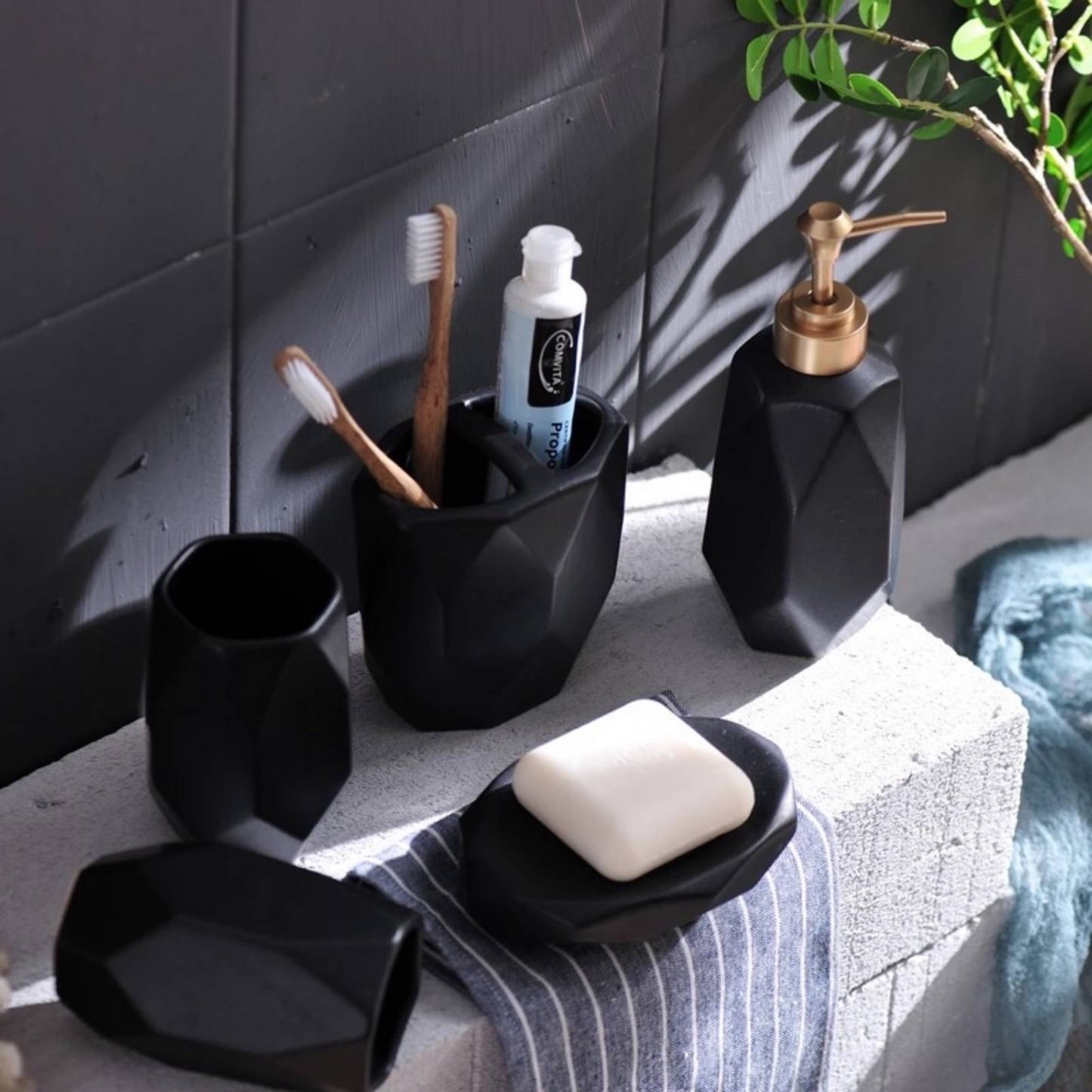Set de Baño Liso 5 Accesorios Negro