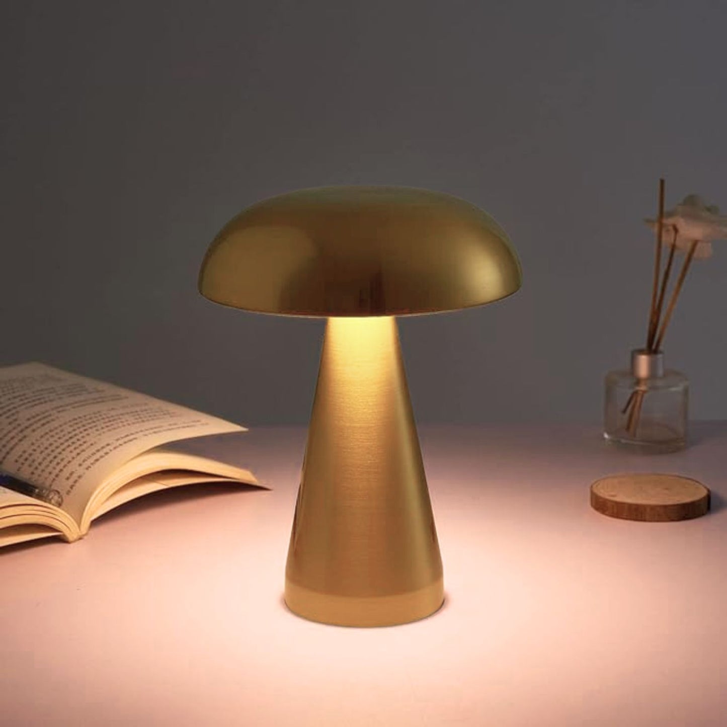 Lámpara Led de Mesa Recargable Dorado