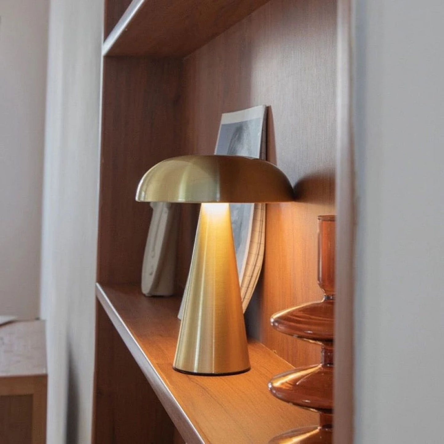 Lámpara Led de Mesa Recargable Dorado