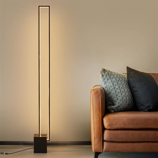 Lampara de Pie Led Rectángular Negro