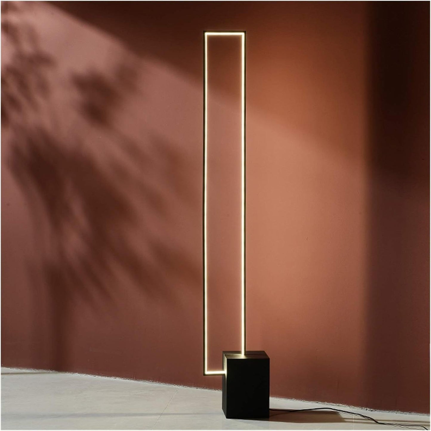 Lampara de Pie Led Rectángular Negro