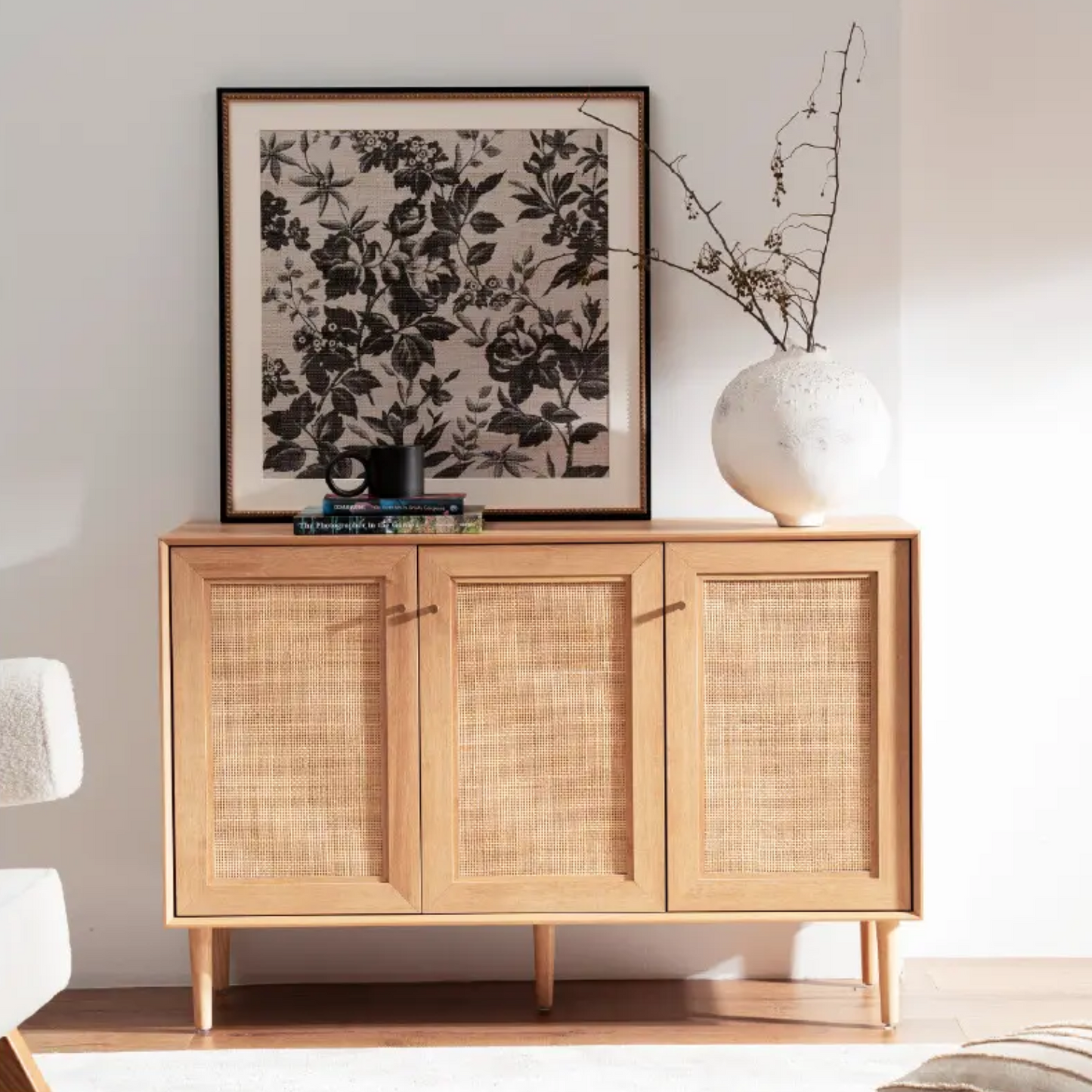 Mueble Recibidor 3 Puertas Tejido Natural