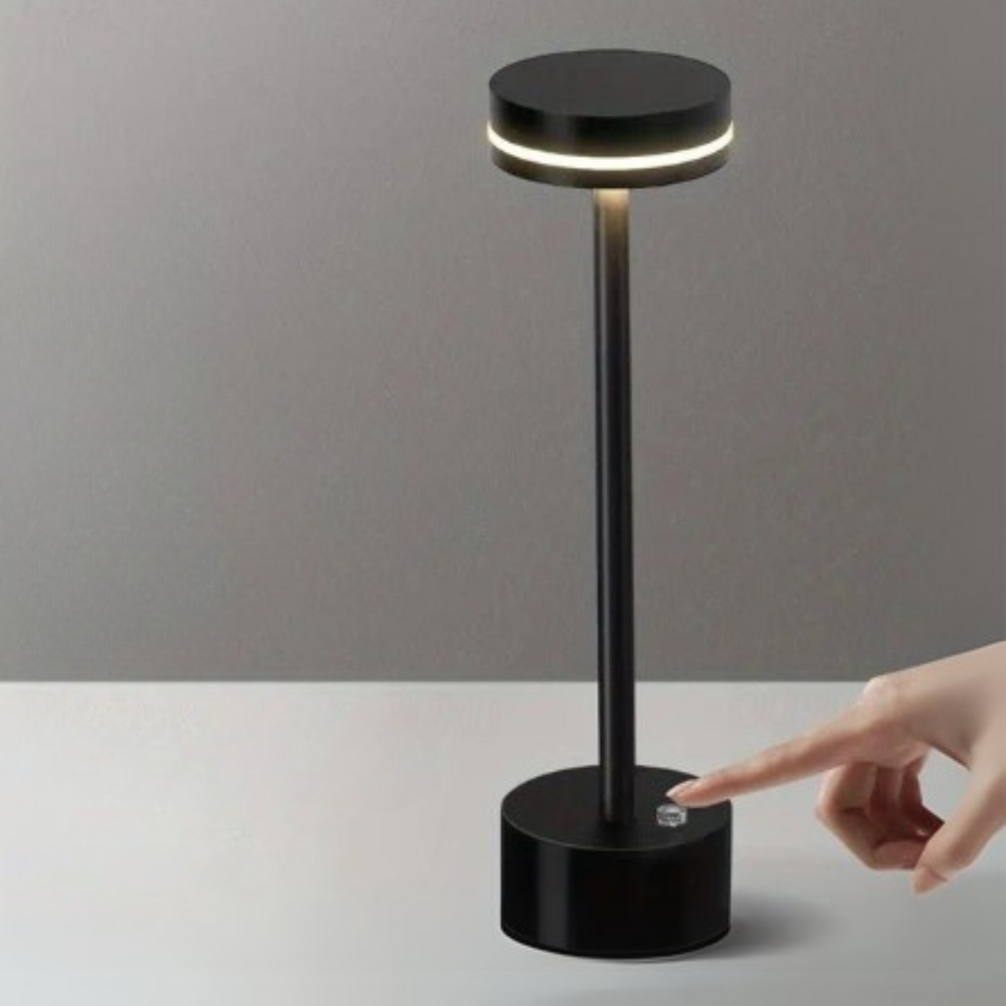 Lámpara Led Alta Recargable Negro