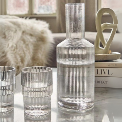 Jarra de Vidrio y 4 Vasos Estilo Europeo Dorado