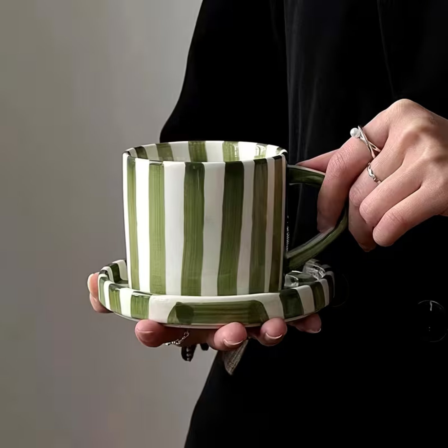 PREVENTA - Set de Platos y Tazas Rayas Vintage Verde 3 un