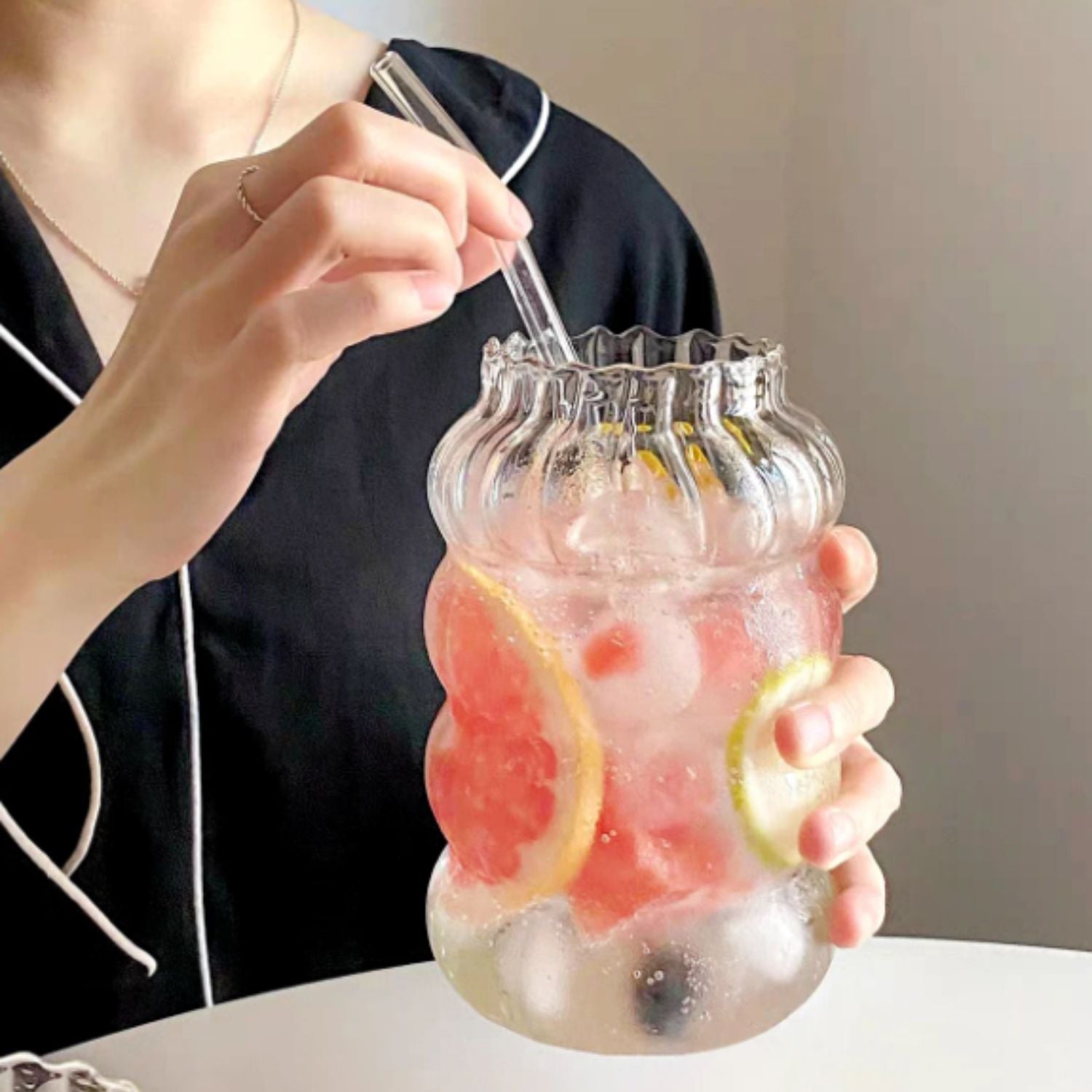 Vaso Relieve con Bombilla 800ml