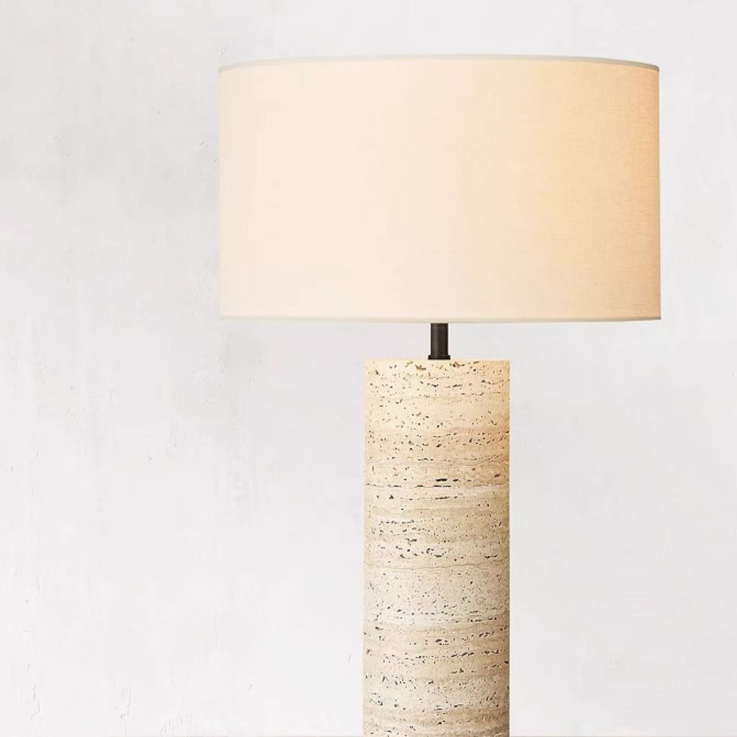 Lámpara de Mesa Piedra Nórdica Crema Mediana