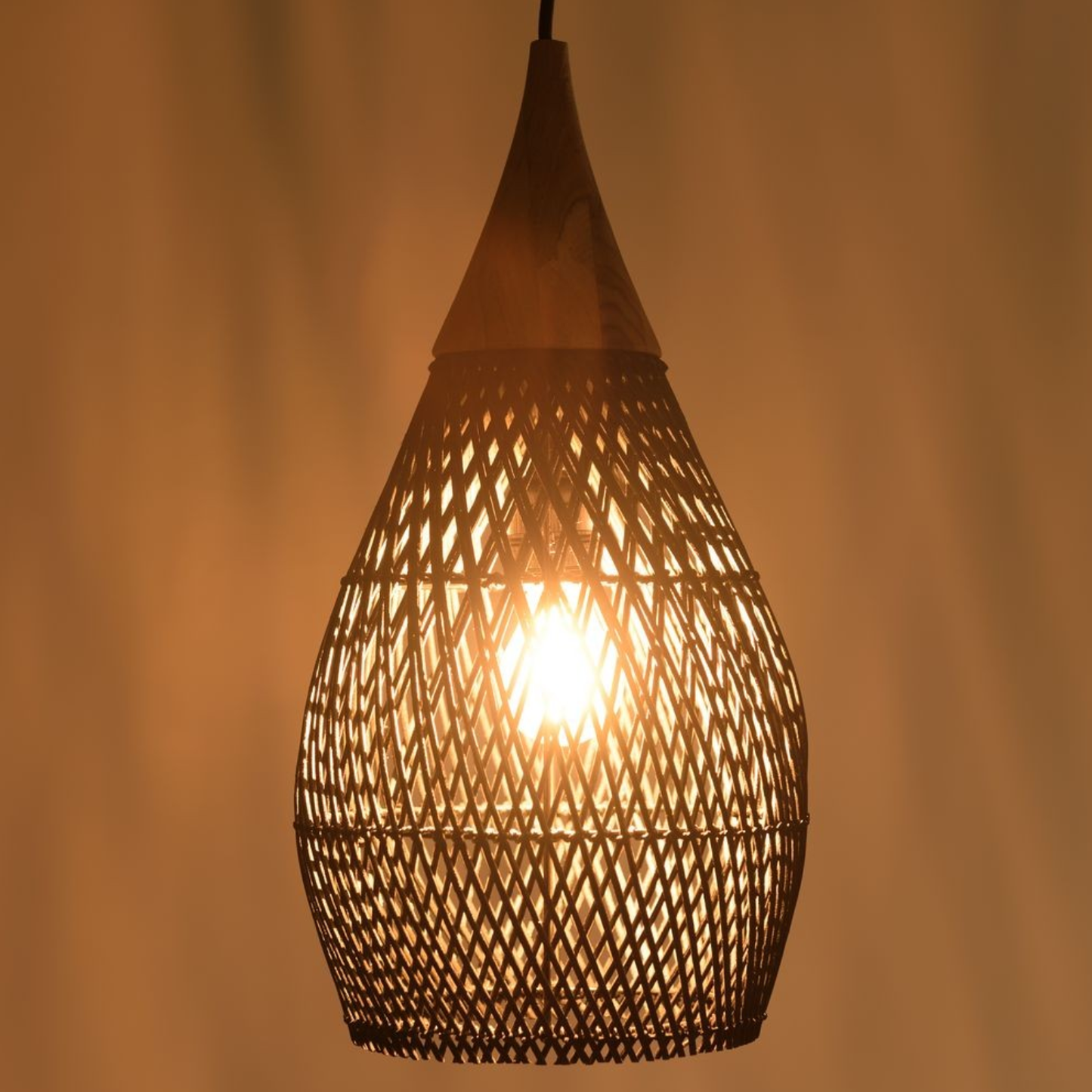 Lampara Colgante Rattan Negro Gota 25cm