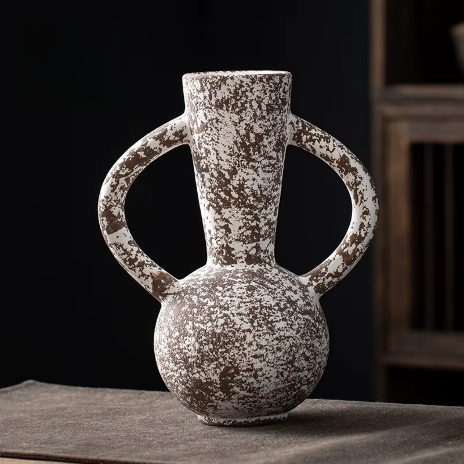 Set Jarrón y Figura Deco Cerámica Kora Origenes