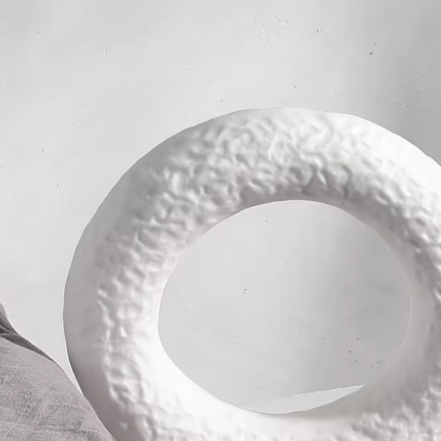 Set Jarrón y Figura Deco Cerámica Kora Origenes