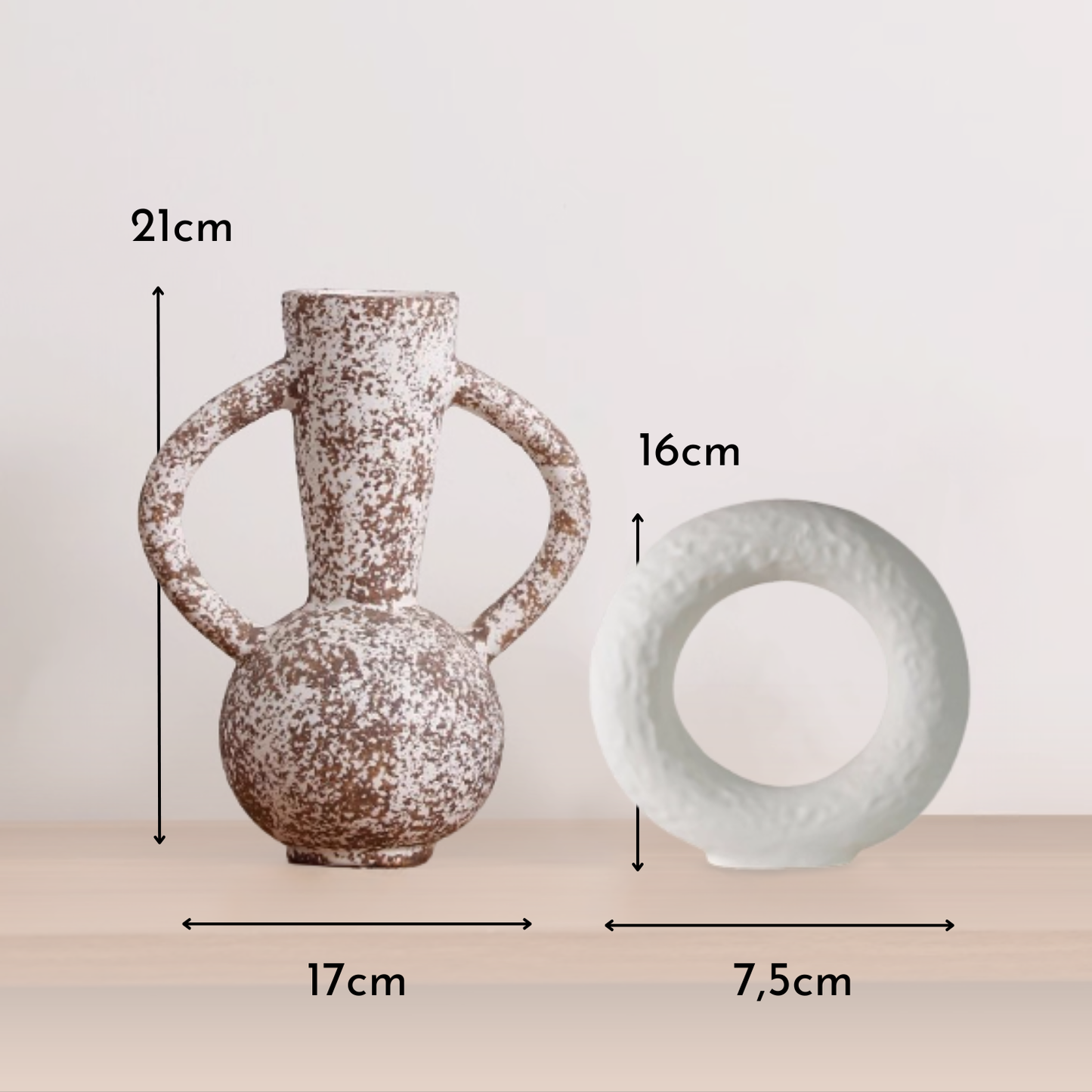 Set Jarrón y Figura Deco Cerámica Kora Origenes