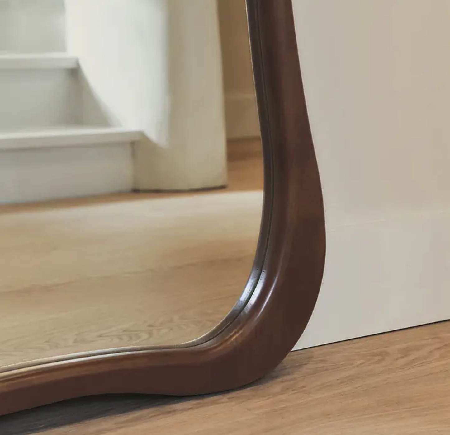 Espejo Asimetrico Cuerpo Entero Madera Color Cacao 180X80cm