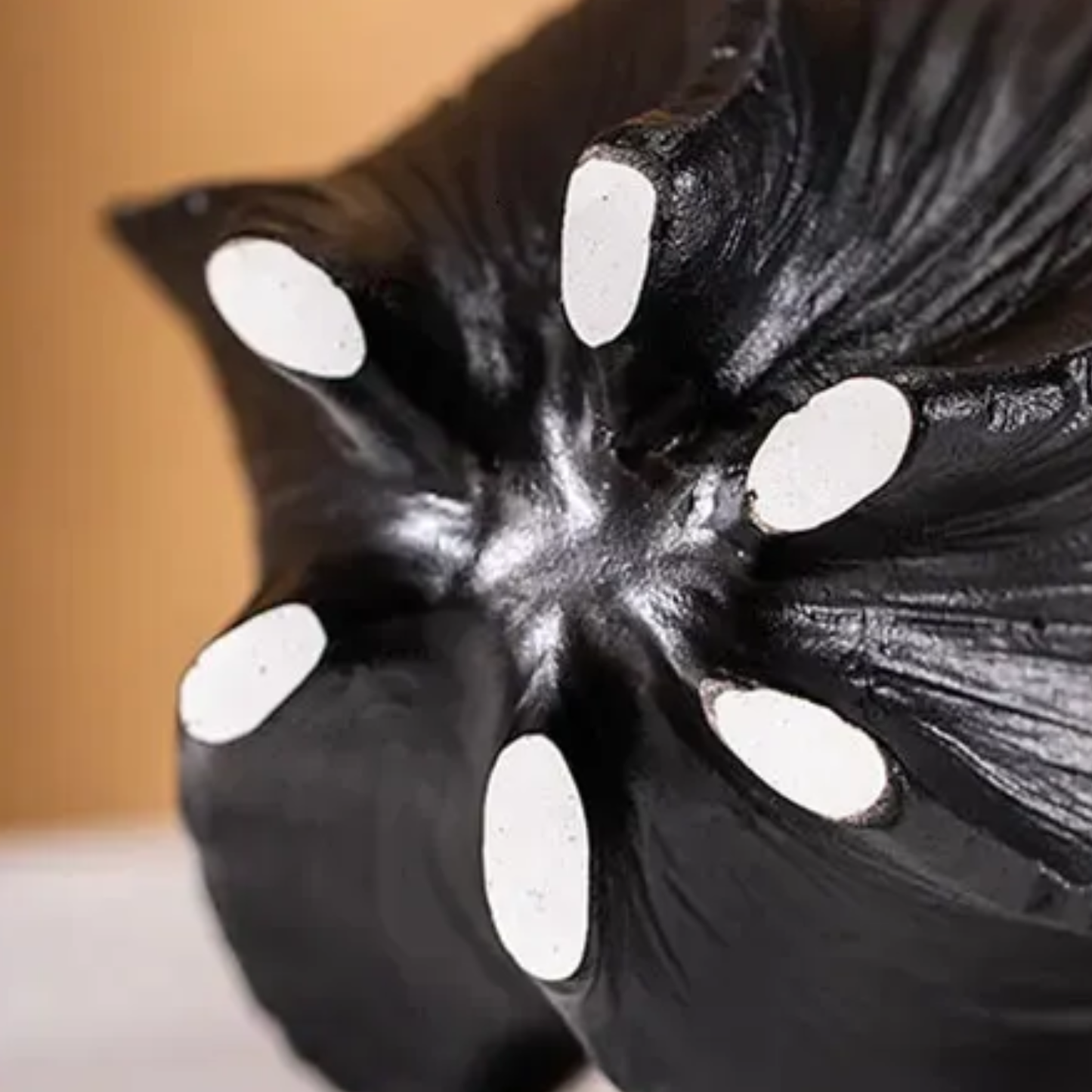 Escultura Deco Jarron Pimiento Negro