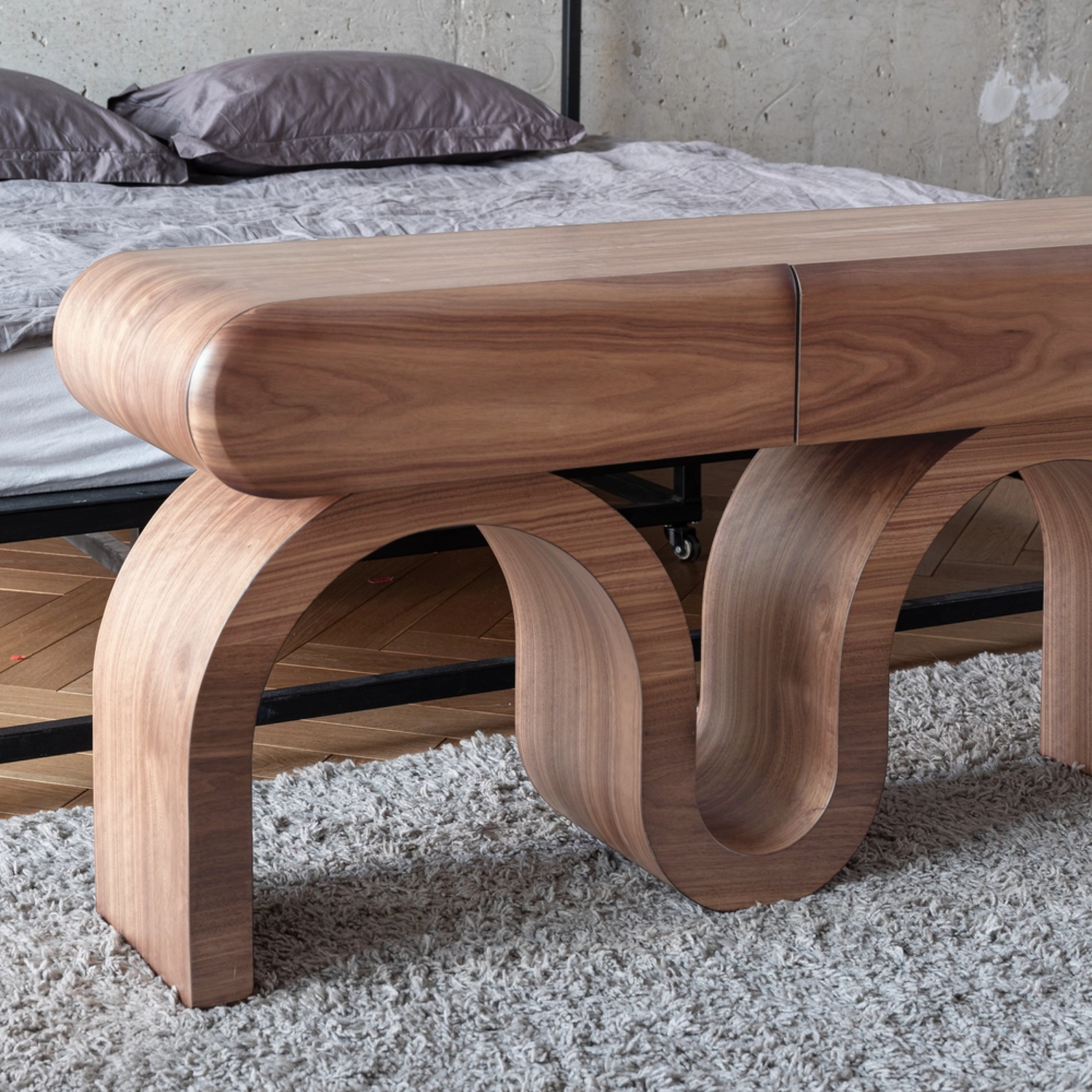 Mesa de Arrimo Triple Curve de Madera