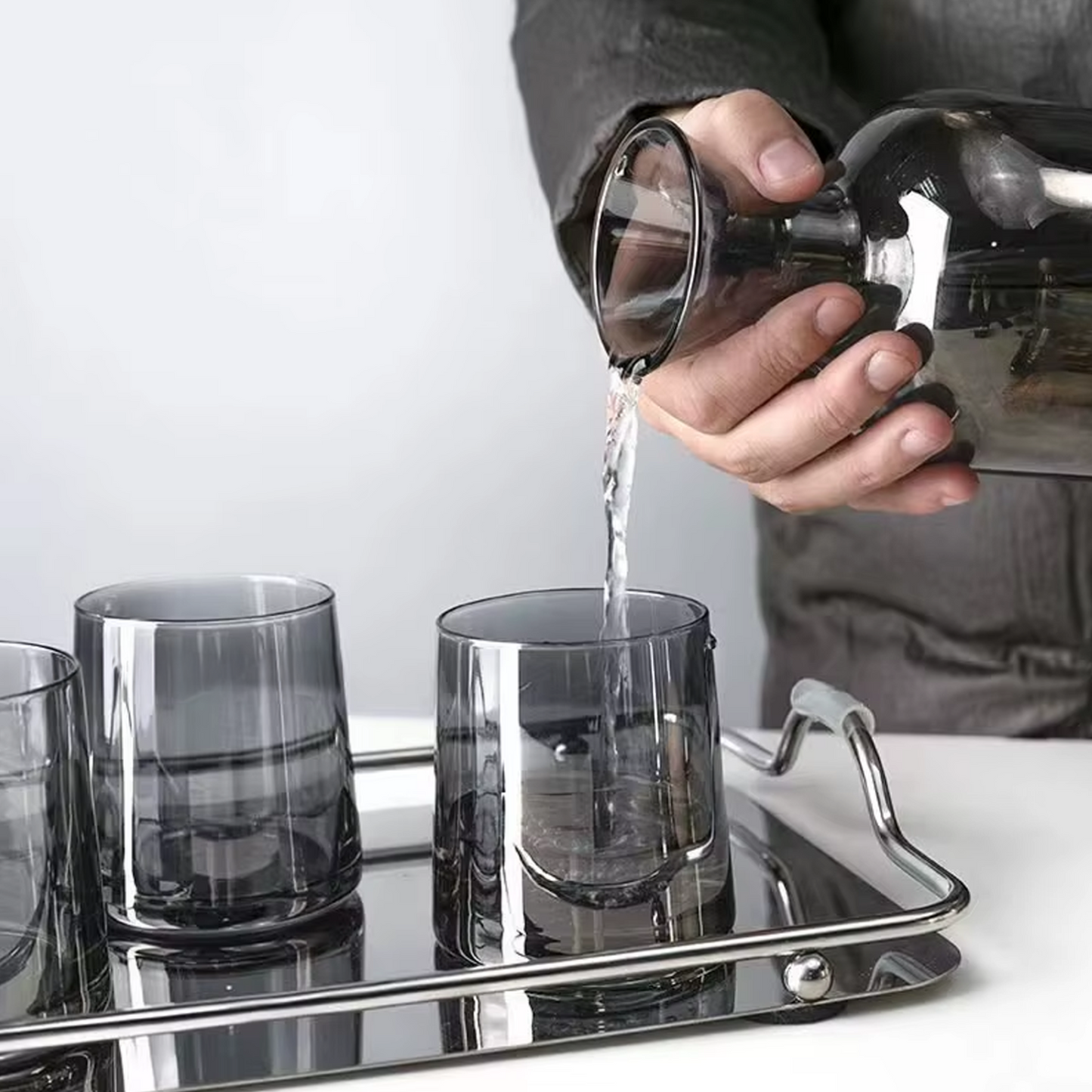 Jarra de Vidrio Decantador Lujoso 4 vasos Gris