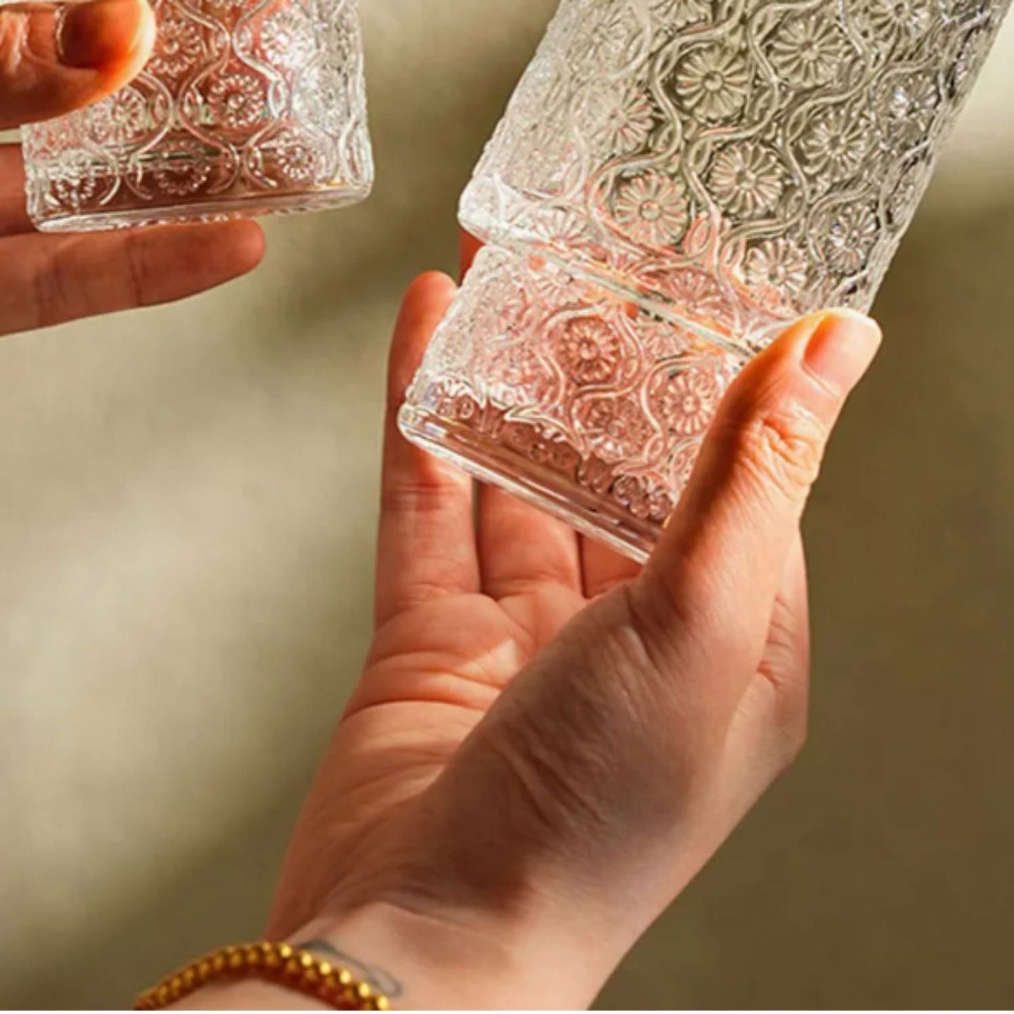 Set de 4 Vasos de vidrio Flor Begonia de 280 ml.