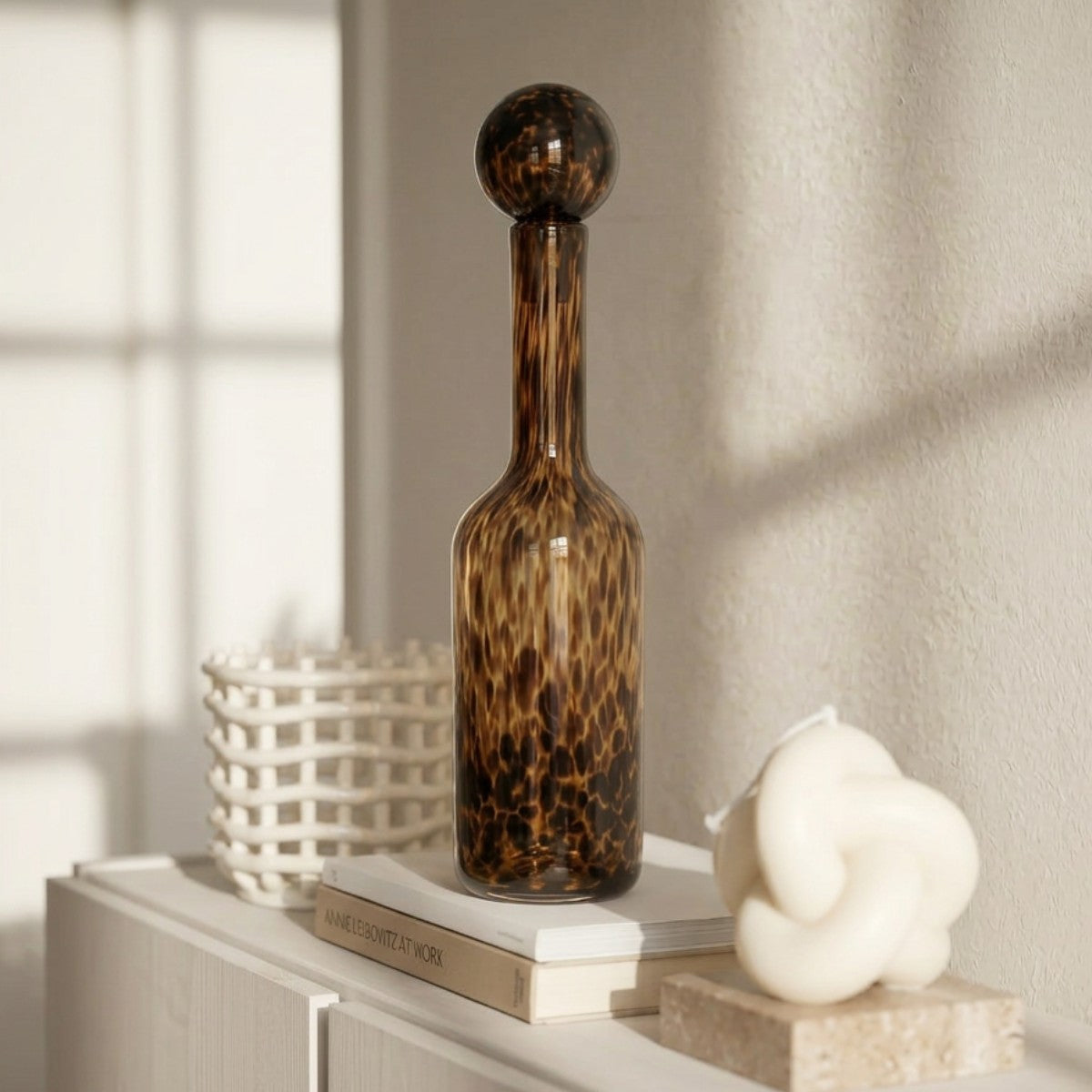 Botella Decantador Carey Animal Print de Vidrio 52 cm