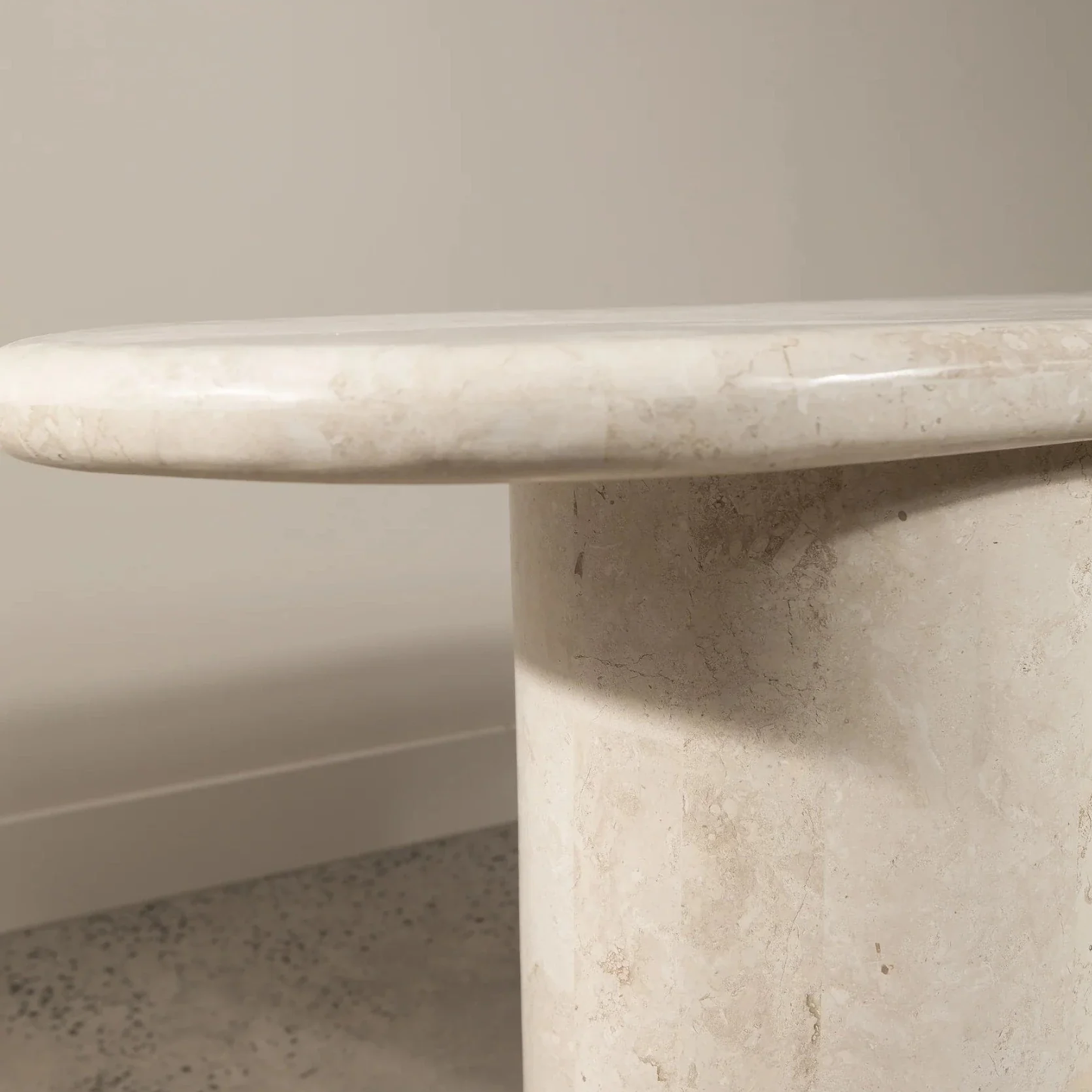 PREVENTA - Mesa de Arrimo Travertino Marfil Atenas