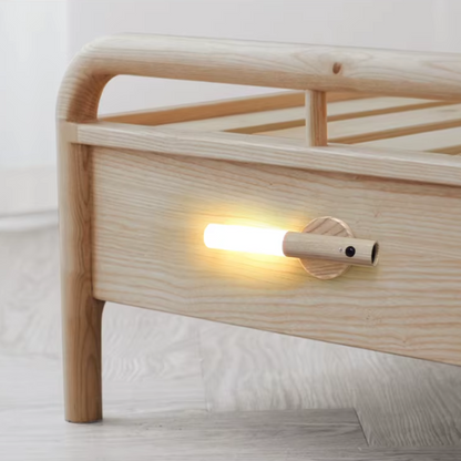 Luz Nocturna Portátil con Sensor Cerezo