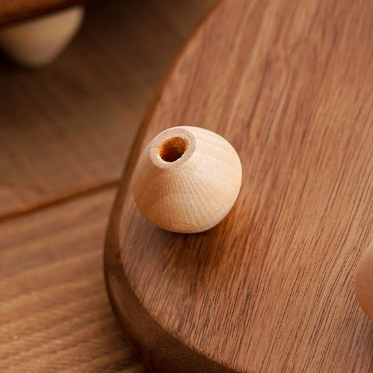 Bandeja de Madera Acacia Estilo Rústico con Patas