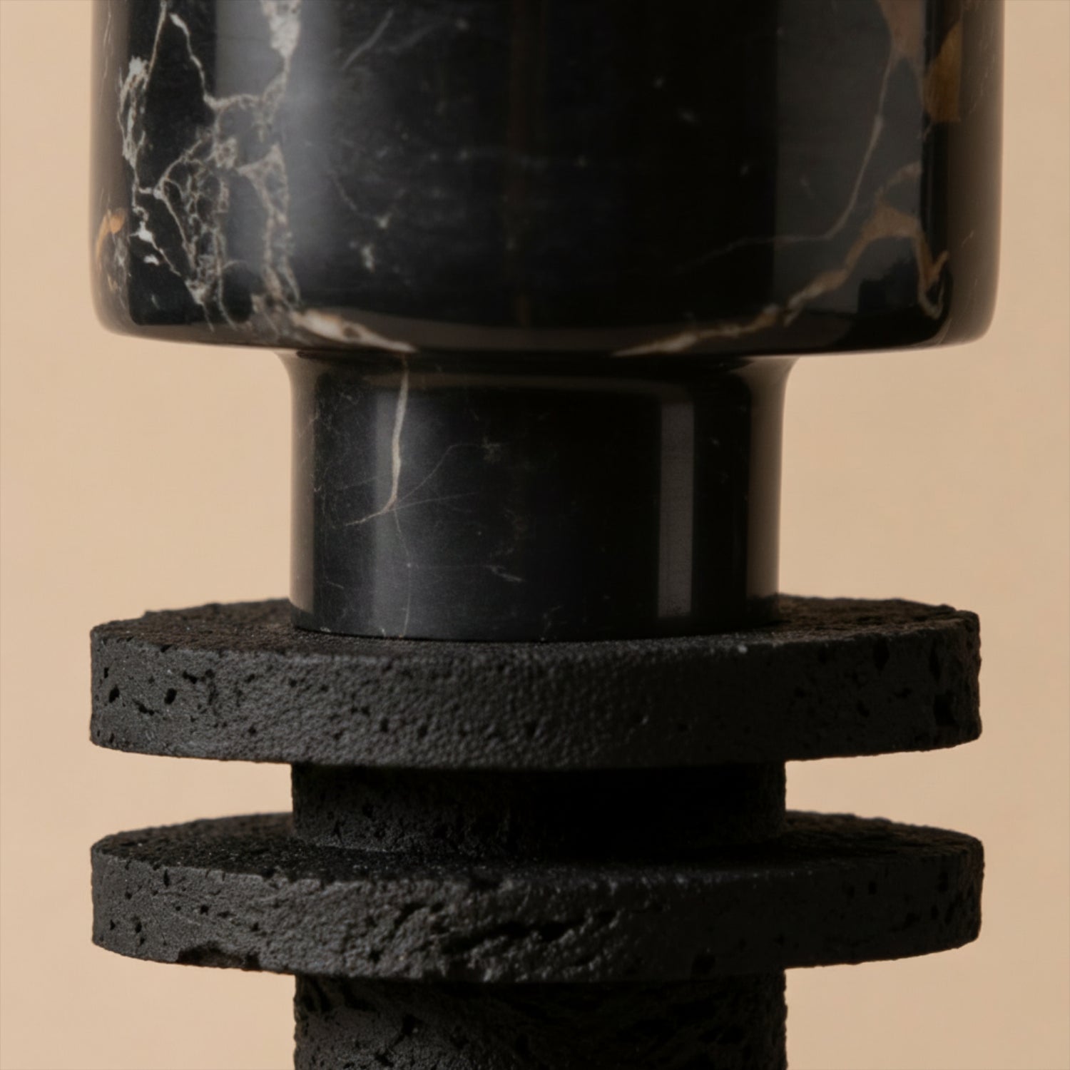 Candelabro Torre Decorativa Travertino Onyx Pequeño