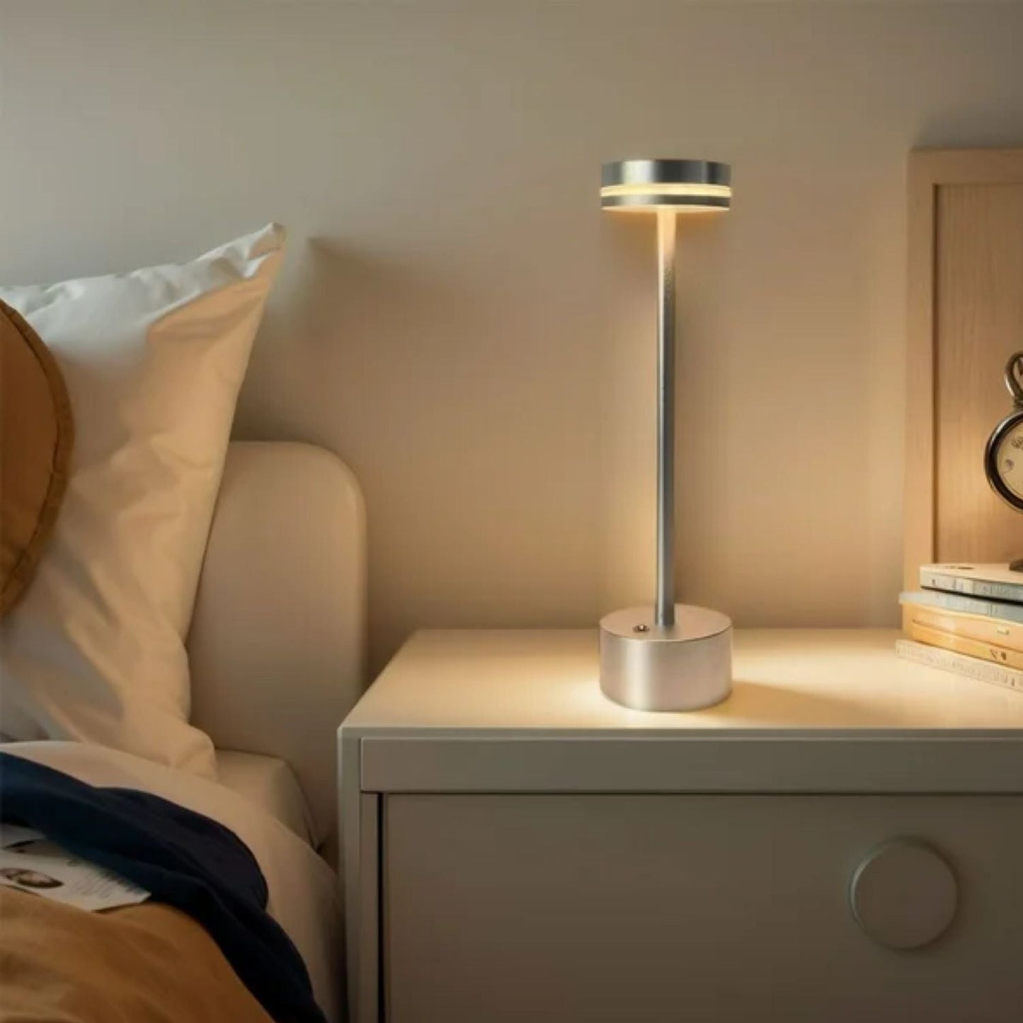 Lámpara Led Alta Recargable Plateado