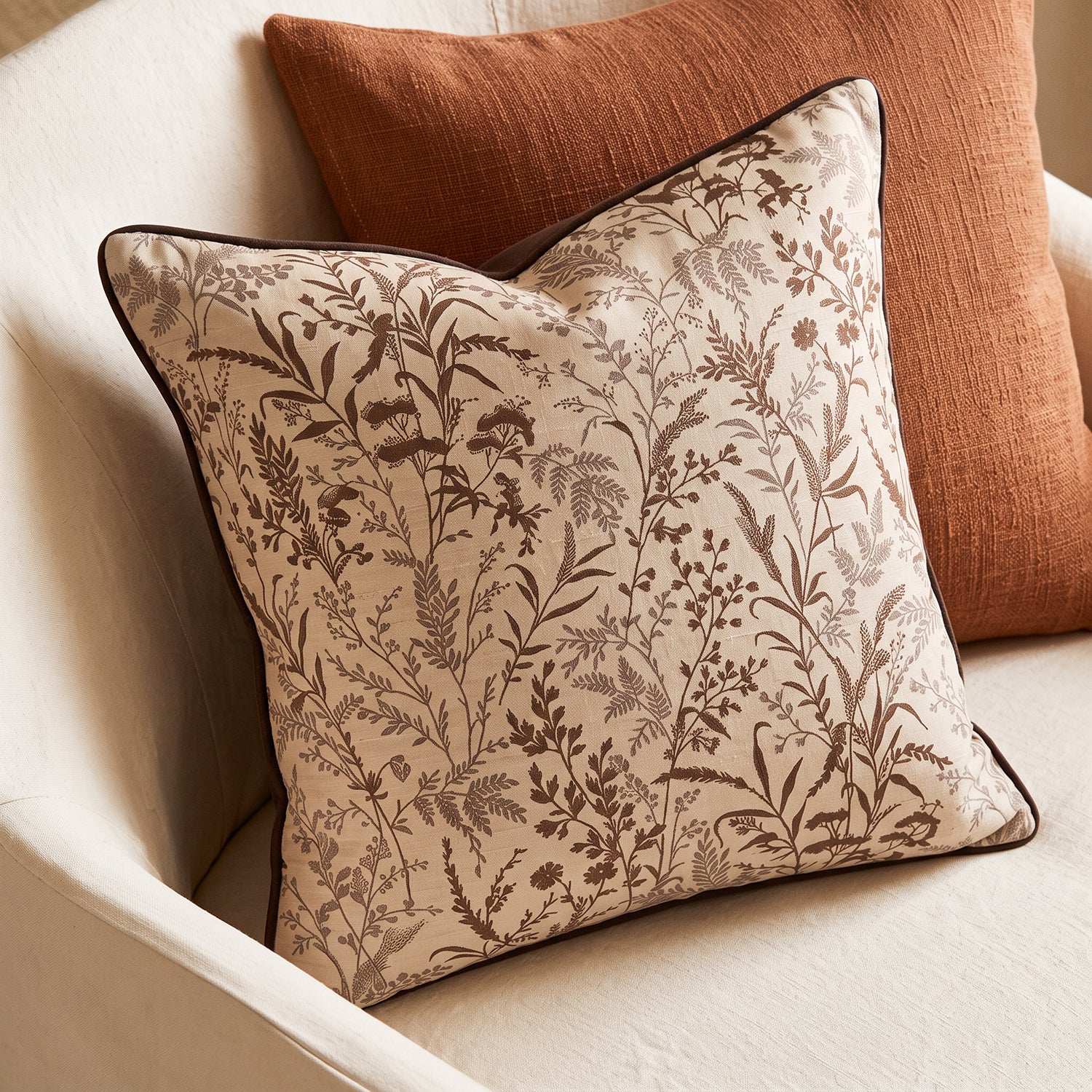 PREVENTA -  Cojín Botánico Jacquard Beige
