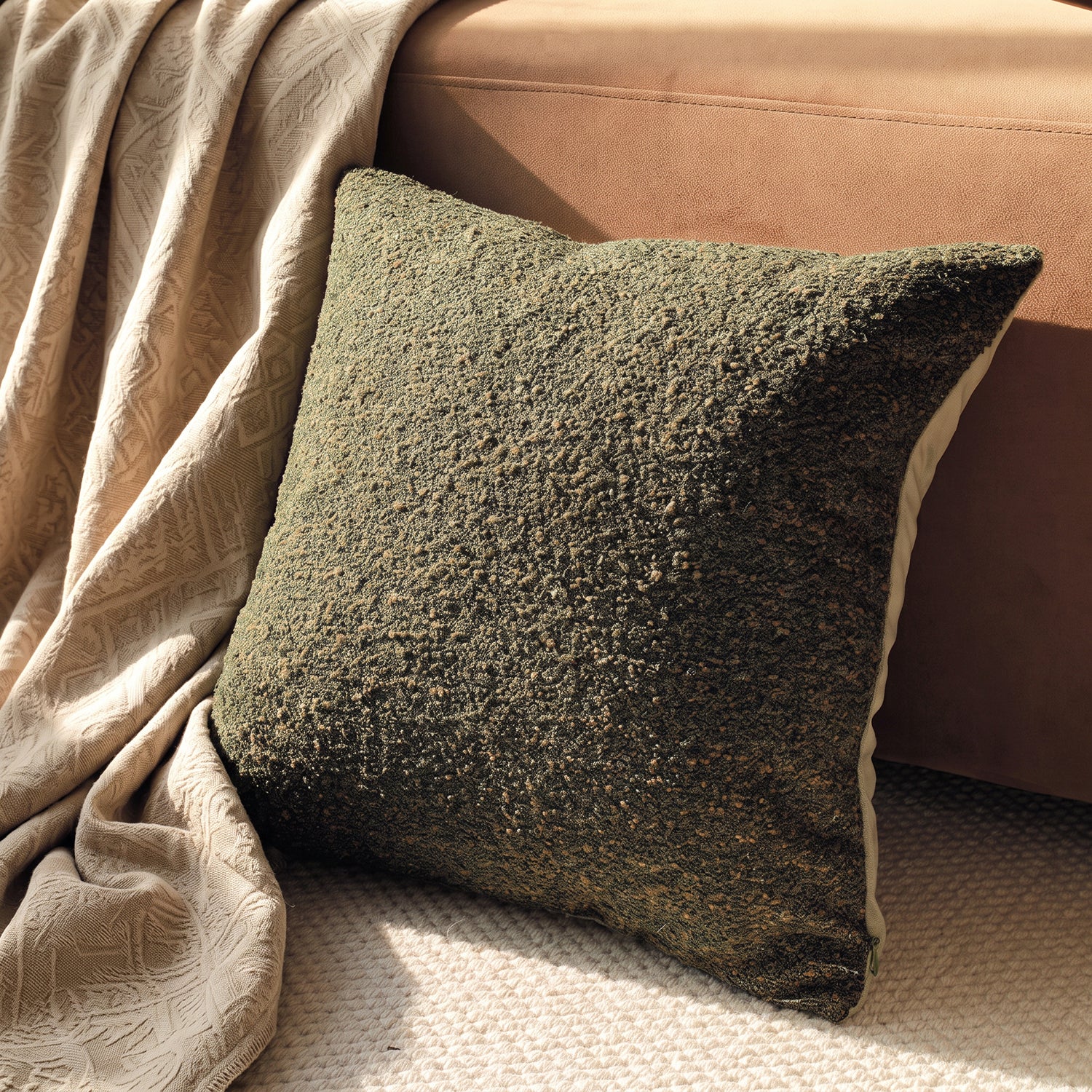 PREVENTA - Cojín Bouclé Verde Oliva