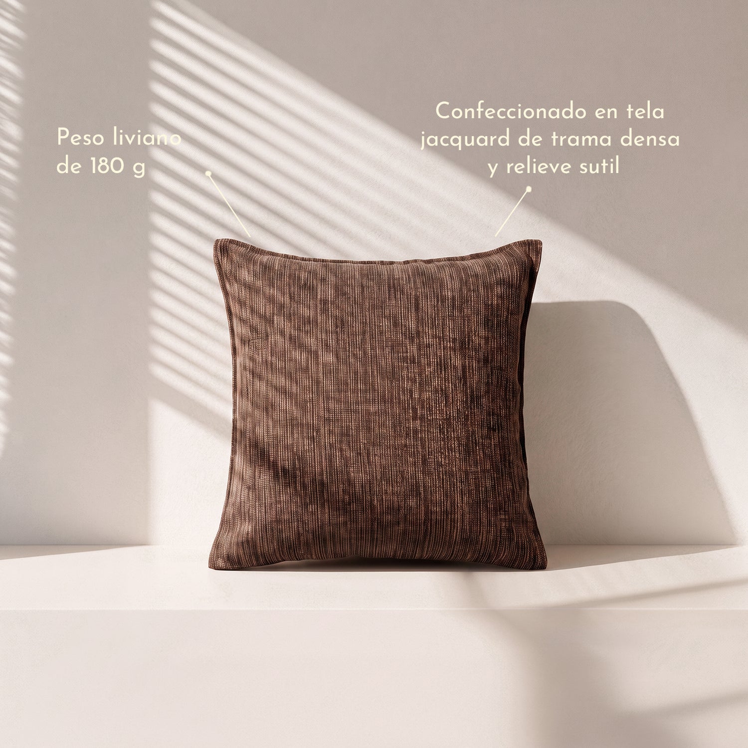 PREVENTA - Cojín Texturizado Jacquard Café