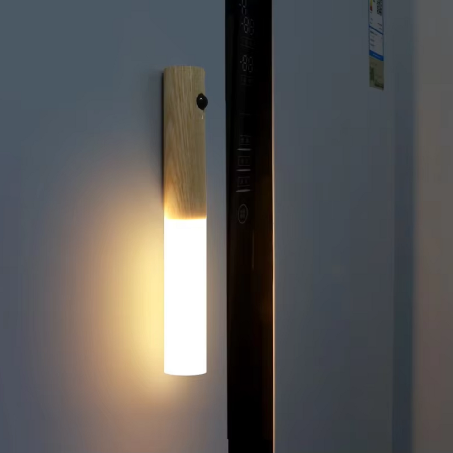 Luz Nocturna Portátil con Sensor Cerezo