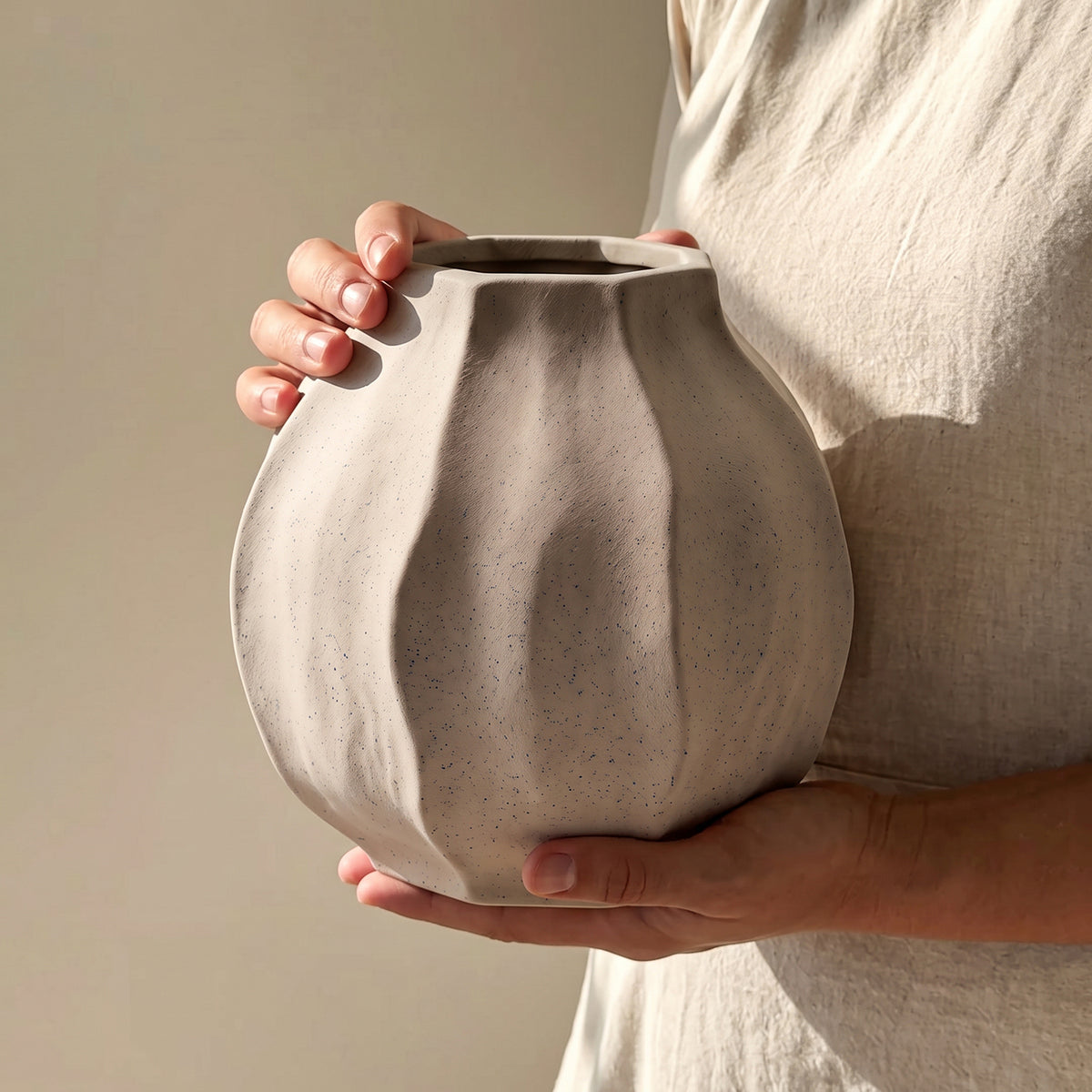 PREVENTA - Jarrón de Cerámica Texturizada Ondas M
