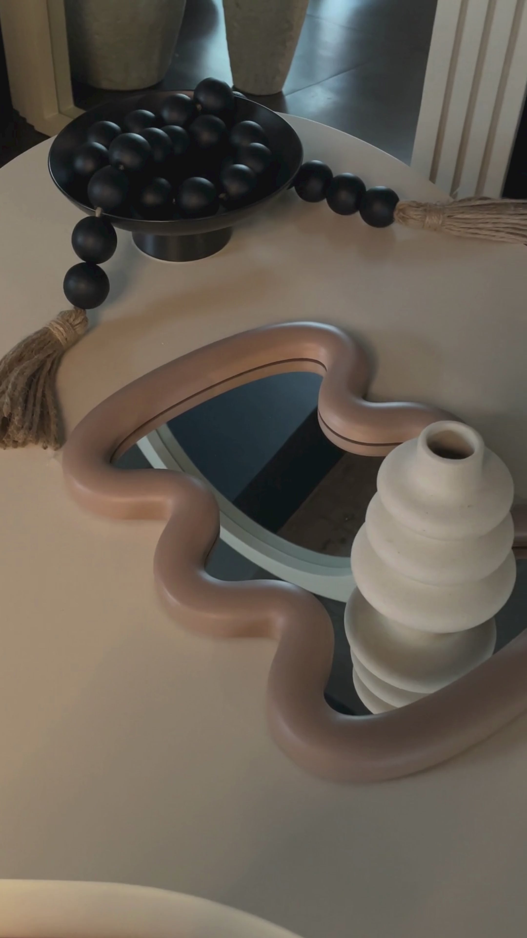 Cargar vídeo: Espejo Diseño Wave para Tocador