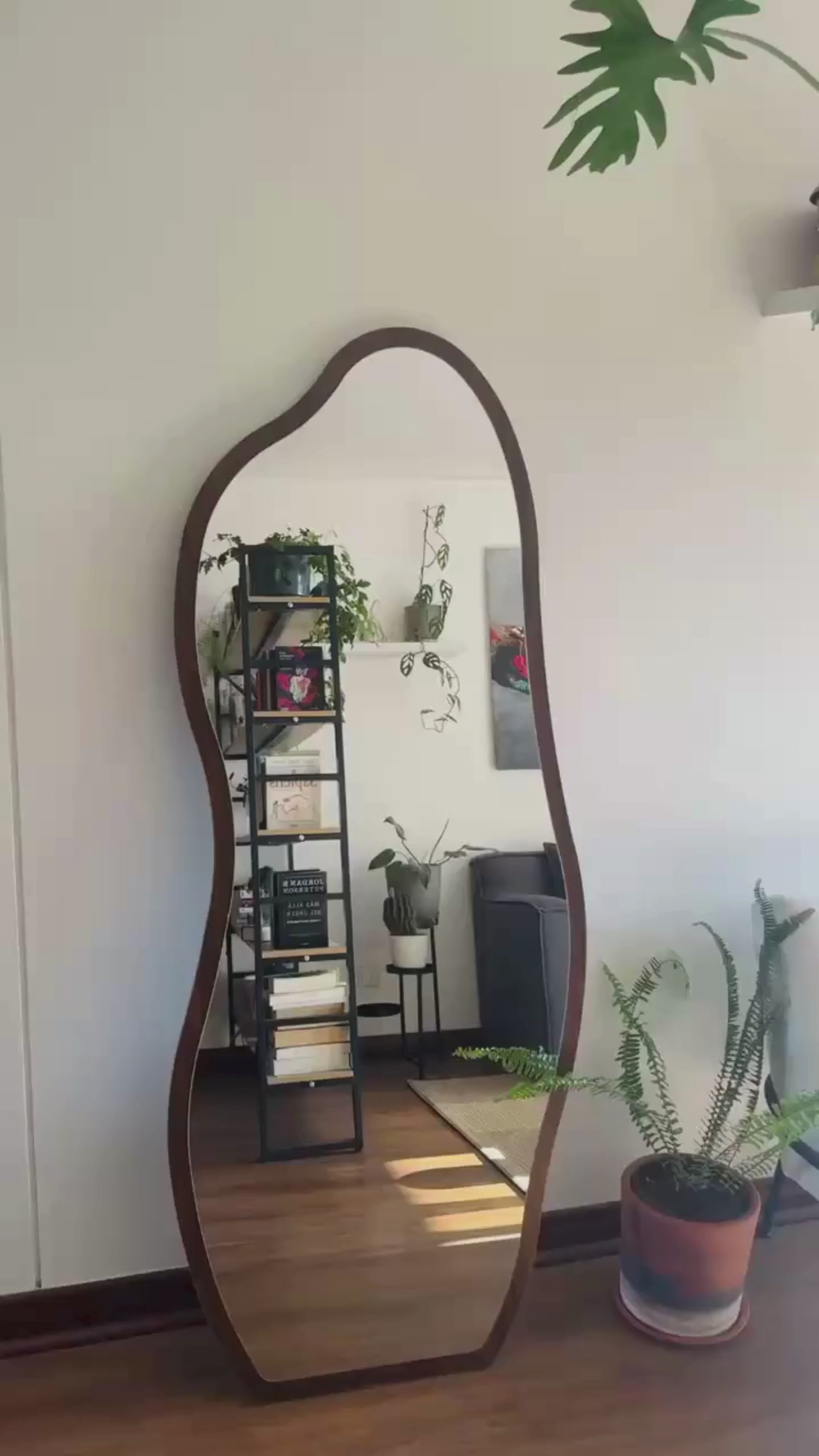 Cargar vídeo: PREVENTA - Espejo Irregular Cuerpo Entero Color Nogal 170x70cm