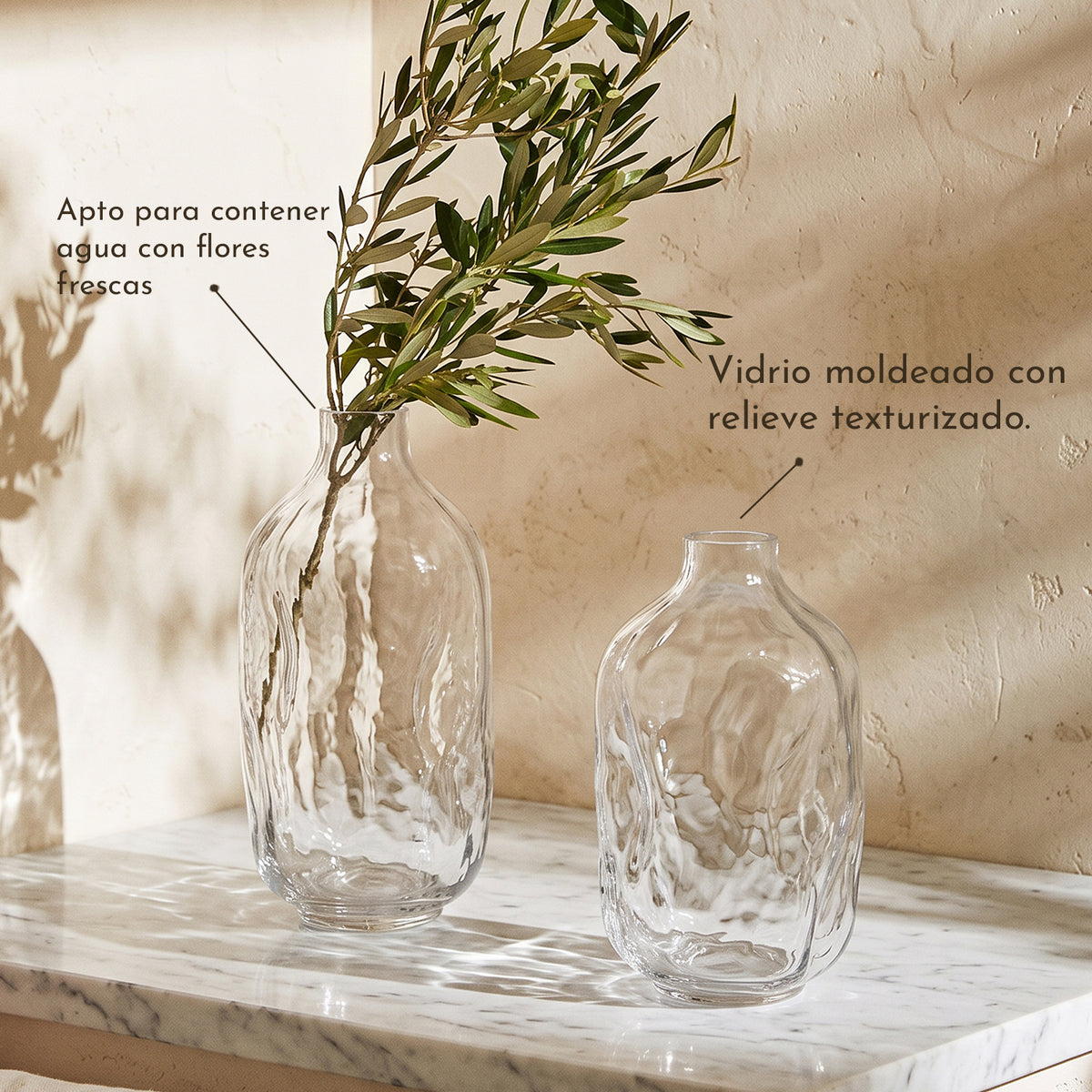 Set de 2 Floreros Wavy tamaños M y L